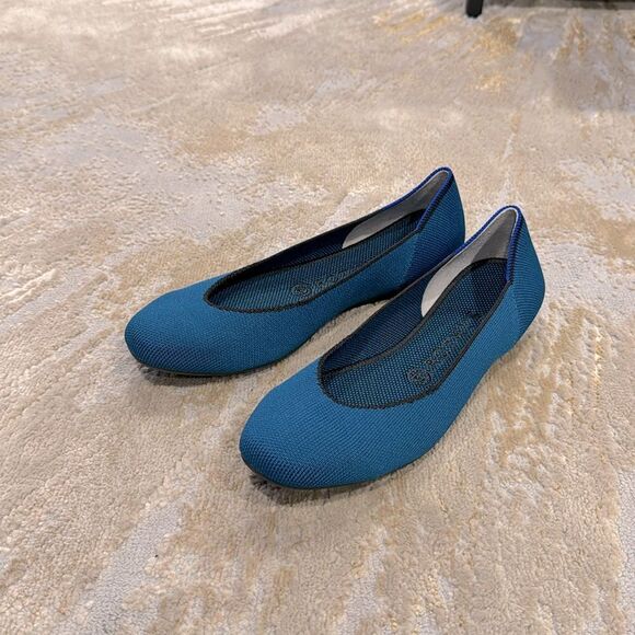 Rothy’s blue flats square pacific size 8 like new still have stickers on bottom - Picture 1 of 7